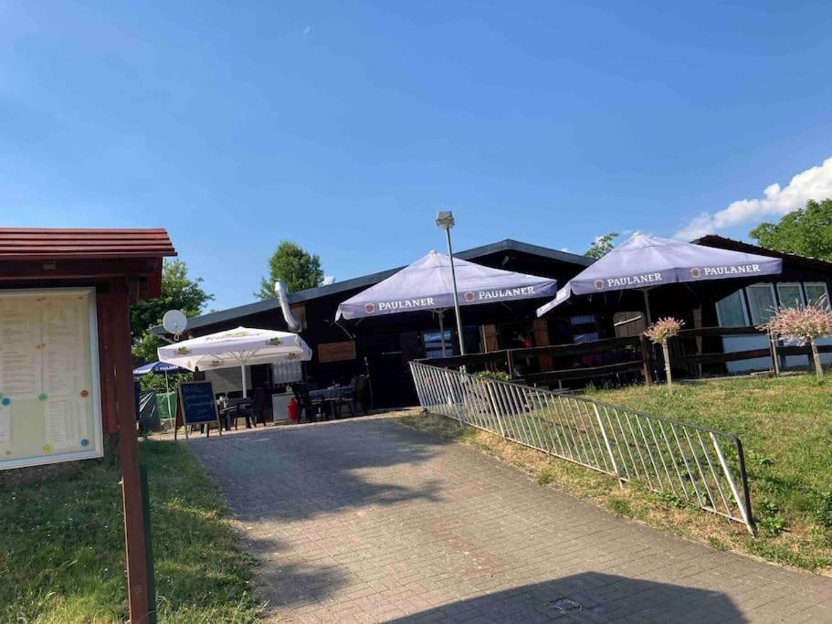 Sonnige Etagen-Wohnung, Alleinige Nutzung, Wasserbett Neunkirchen  Dış mekan fotoğraf
